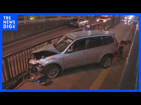【速報】群馬・高崎市でトラックと車が衝突し…車が歩道に突っ込む　小学生くらいの女の子含む5人けが｜TBS NEWS D… サムネイル