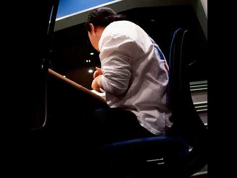 55【おまけ】新しいソファー サムネイル