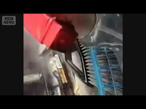 旅客機と接触した街灯がはずみでトラックと衝突　運転手がけが　旅客機は無事着陸(2026年5月4日) サムネイル