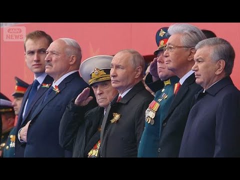 戦勝記念パレードでプーチン氏　ウクライナとの戦闘継続を強調(2026年5月10日) サムネイル