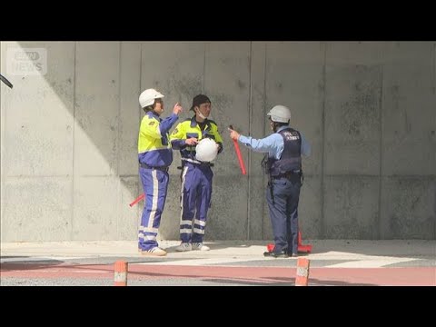 「人が動かない」と通報　死亡はバイク男性か　東九州自動車道【スーパーJチャンネル】(2026年5月4日) サムネイル